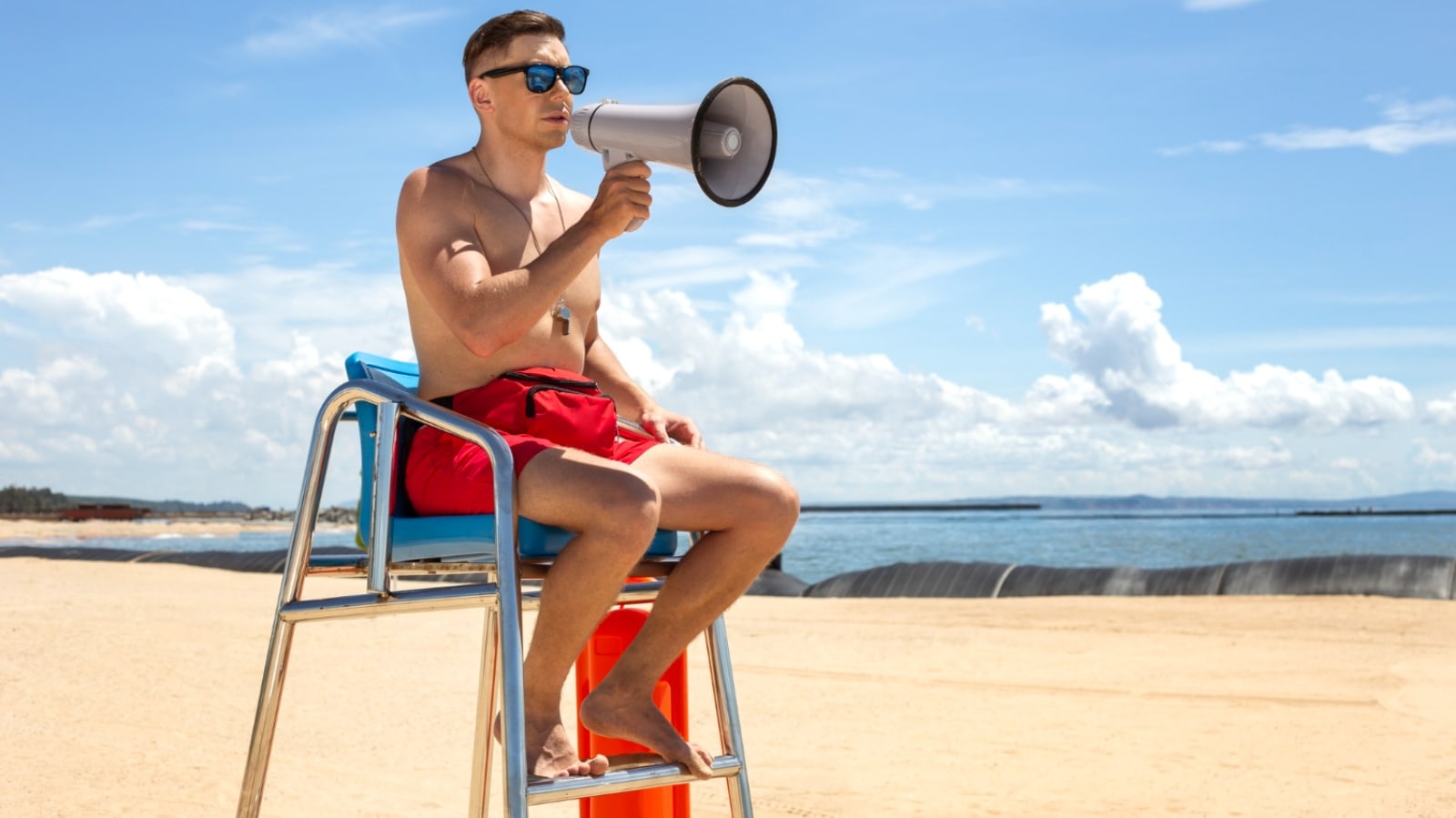 lifeguard-sitting-chair