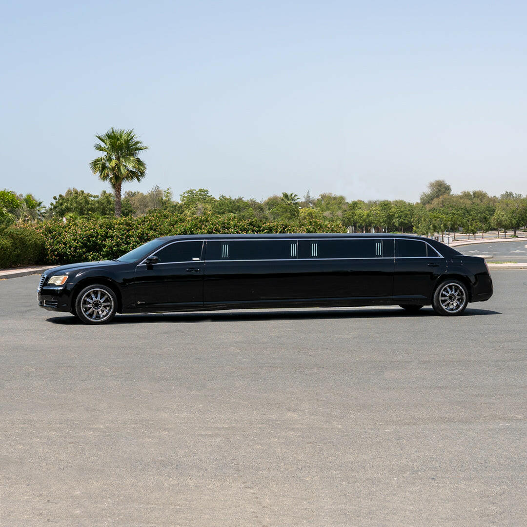 Chrysler_Limo_Rental